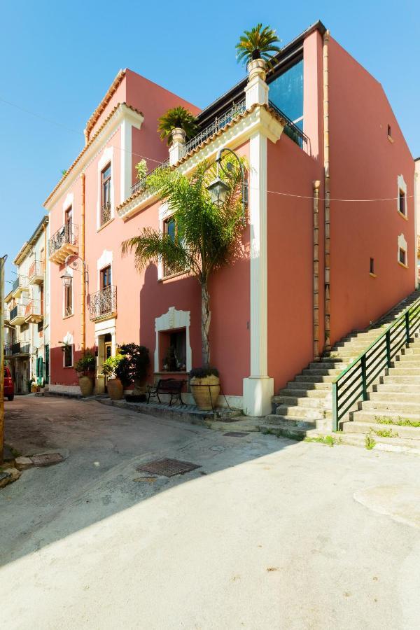 Relais Briuccia E Ristorante Capitolo Primo Otel Montallegro Dış mekan fotoğraf